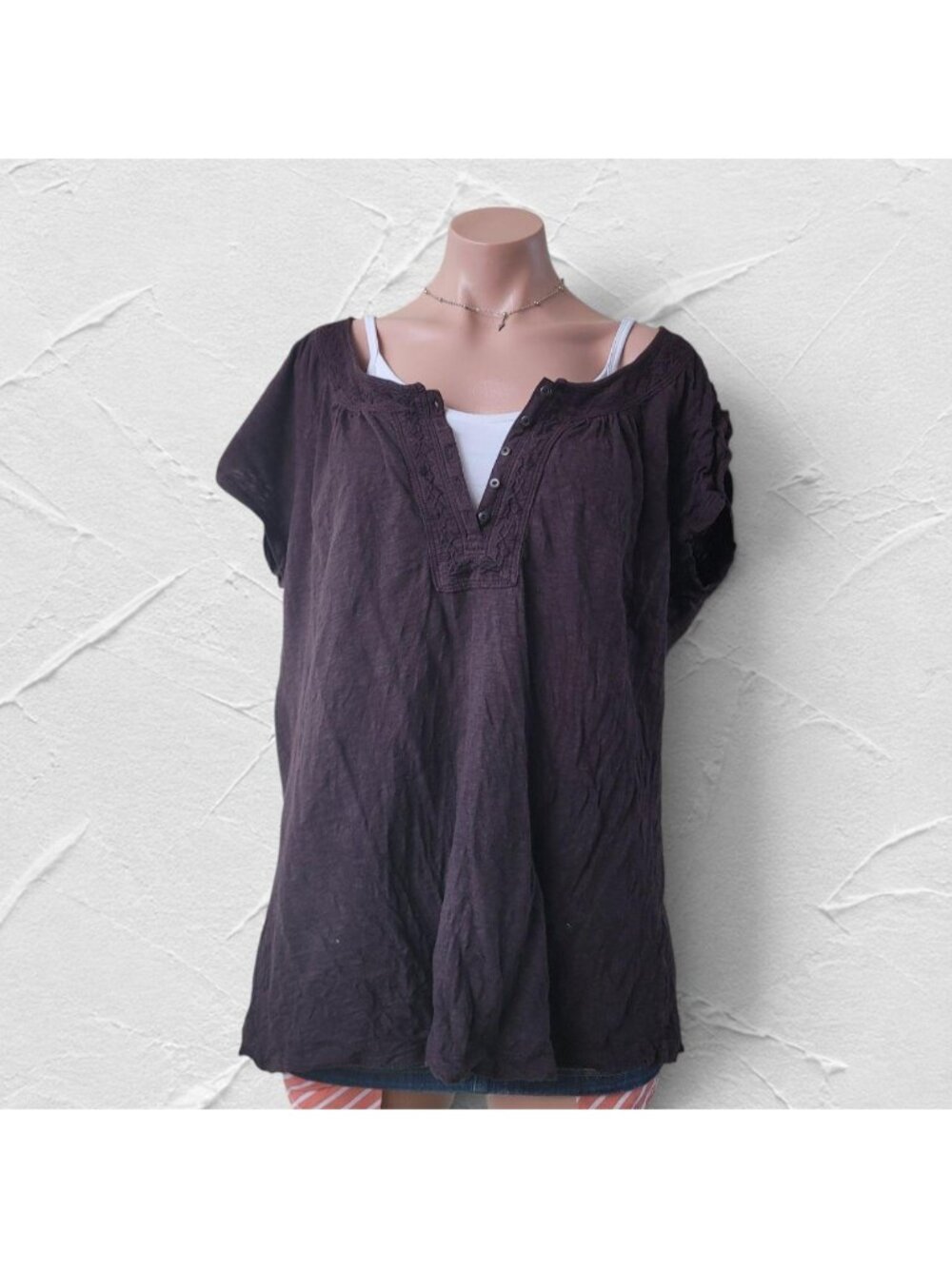 Eddie Bauer Earthy Brown Patterned Oversized Henley Off-Shoulder Shirt (XXL)